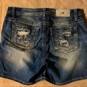 Miss Me curvy shorts